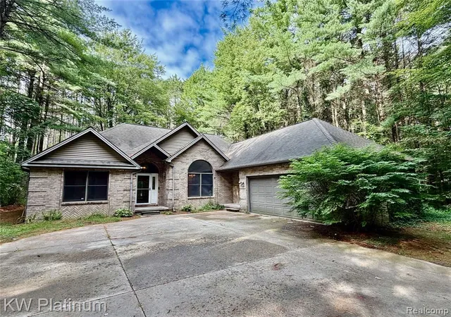 Photo 1 of Sale Pending at 7308 Bryce Rd, Clyde, MI 48049 3406 | MLS# 61024443 | Listing updated on 2026-09-11