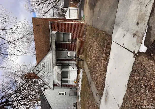 Homes for sale in Detroit, MI | 19520 Strasburg St, Detroit, MI 48205 | MLS# 60994439