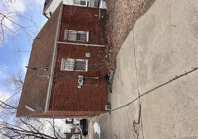 Homes for sale in Detroit, MI | 19520 Strasburg St, Detroit, MI 48205 | MLS# 60994439