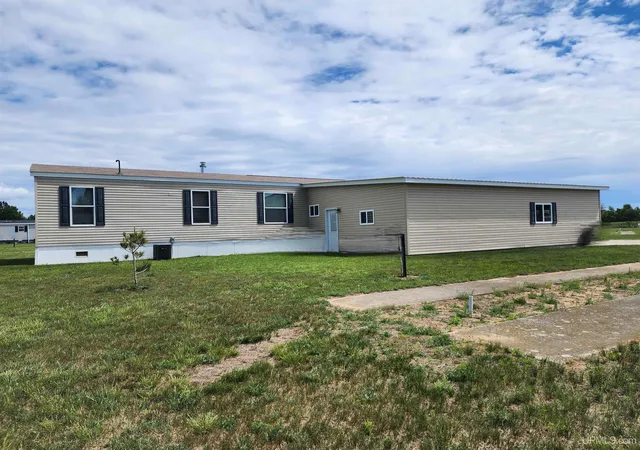 Homes for sale in Escanaba, MI | 1620 Willow Creek Road Lot 152 Road, Escanaba, MI 49829 | MLS# 50211970