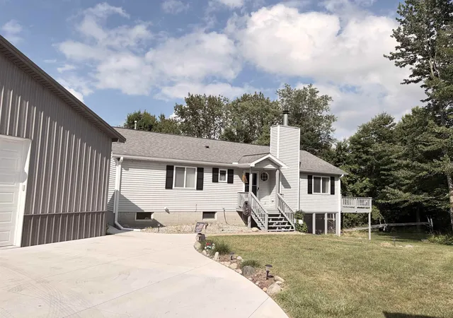 1st image of 860 N Harding Ave, Harrison, MI 48625 | MLS# 50214433