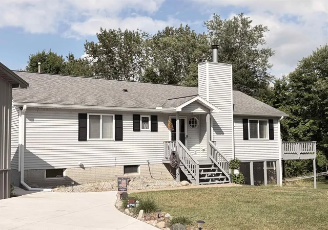 2nd image of 860 N Harding Ave, Harrison, MI 48625 | MLS# 50214433