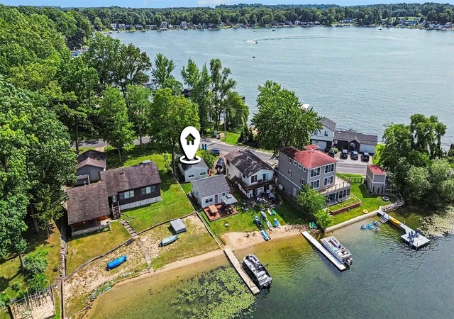 2nd image of 67560 95th Ave, Dowagiac, MI 49047 | MLS# 70545425