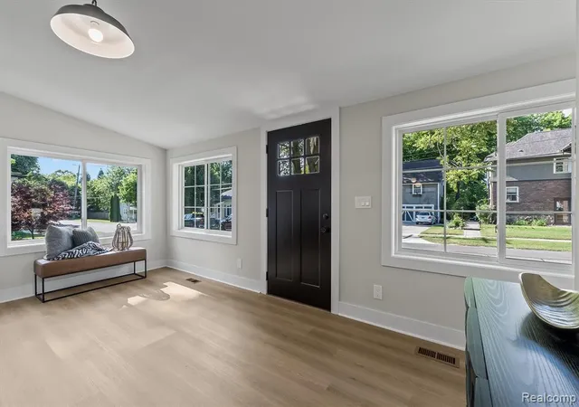 Homes for sale in Lake Orion, MI | 117 E Church St, Lake Orion, MI 48362 | MLS# 61003175