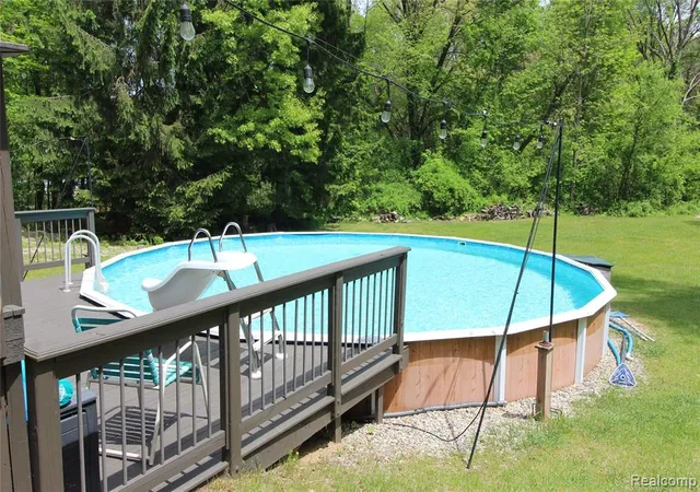 Homes for sale in Ortonville, MI | 1751 Bird Rd, Ortonville, MI 48462 | MLS# 60992416
