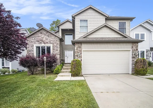 1st image of 626 Swan River Dr, Benton Harbor, MI 49022 | MLS# 70473416