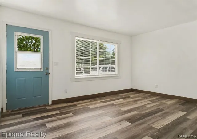 image of 2789 Wellesley Dr, Saginaw, MI 48603 | MLS# 61019831