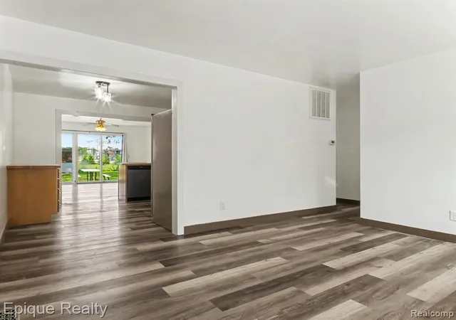 image of 2789 Wellesley Dr, Saginaw, MI 48603 | MLS# 61019831