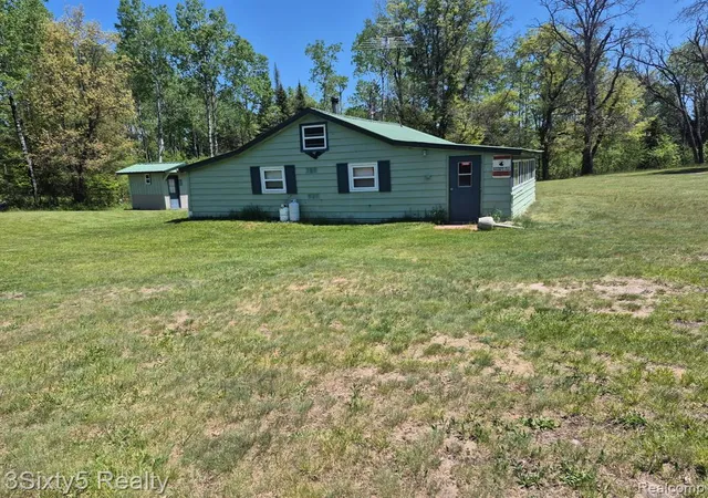 Homes for sale in Grayling, MI | 11425 Cherry Trl, Grayling, MI 49738 | MLS# 60998758