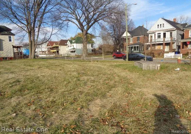 Photo 3 of Land for sale at 2401 Baldwin St, Detroit, MI 48214 | MLS# 60276613 | Listing updated on 2026-01-21