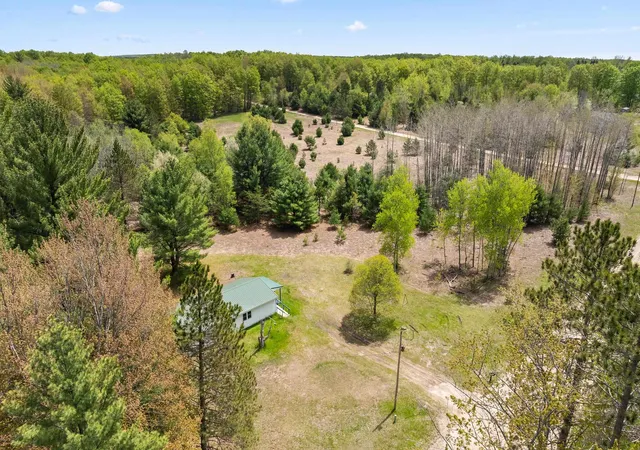 5th image of 3357 Sw Raymo Rd, South Boardman, MI 49680 | MLS# 80068738
