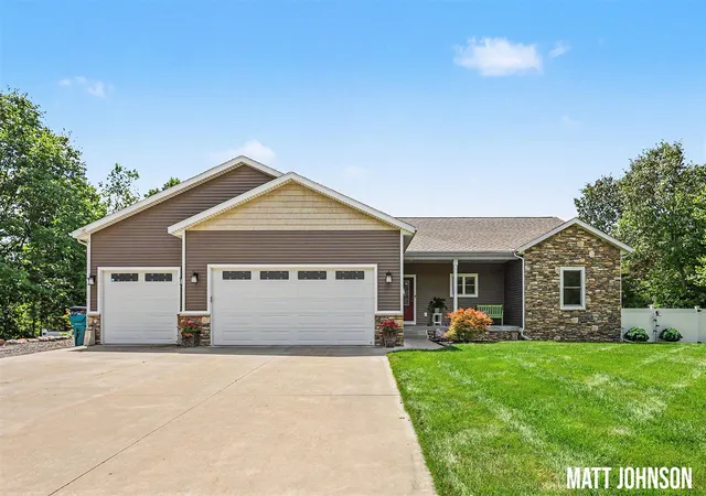 Homes for sale in Whitehall, MI | 5589 Heritage Dr, Whitehall, MI 49461 | MLS# 70545342