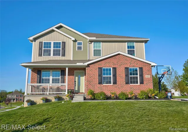 Photo 3 of Single family home for sale at 8371 Crossbow Ct, Grand Blanc, MI 48439 2551 | MLS# 60991802 | Listing updated on 2026-09-15