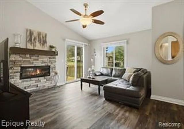 Homes for sale in Lake Orion, MI | 1982 Valley Ln, Lake Orion, MI 48360 1870 | MLS# 61006809