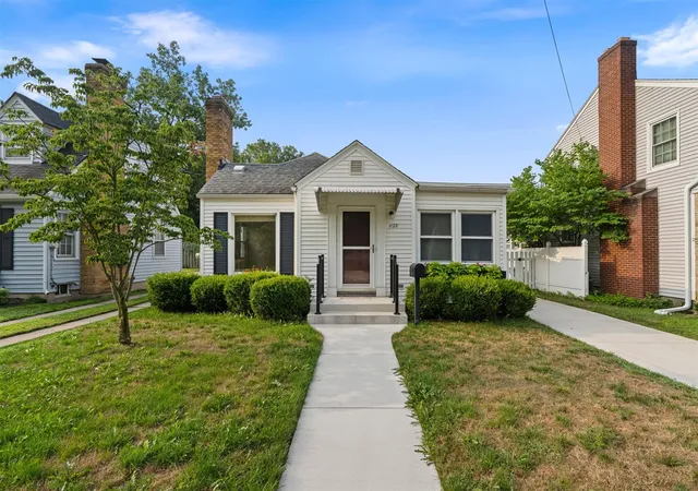 Photo 1 of Sale Pending at 1128 Alger St, Grand Rapids, MI 49507 | MLS# 70551819 | Listing updated on 2026-08-21