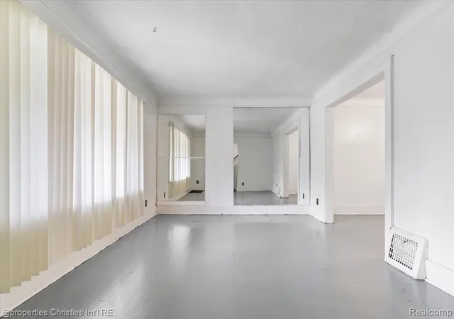 Photo 4 of Single family home for sale at 16171 Santa Rosa Dr, Detroit, MI 48221 | MLS# 60995066 | Listing updated on 2026-08-24