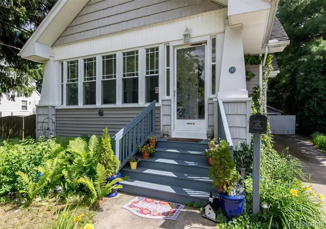 4th image of 140 E Lawrence Ave, Royal Oak, MI 48073 | MLS# 61003084