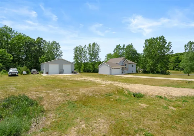 Homes for sale in Gobles, MI | 25427 Chaty Ln, Gobles, MI 49055 | MLS# 70537143