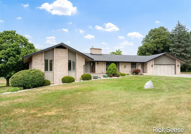 Photo 1 of Single family home for sale at 7290 Wingeier Ave, Alto, MI 49302 | MLS# 70545651 | Listing updated on 2026-09-09