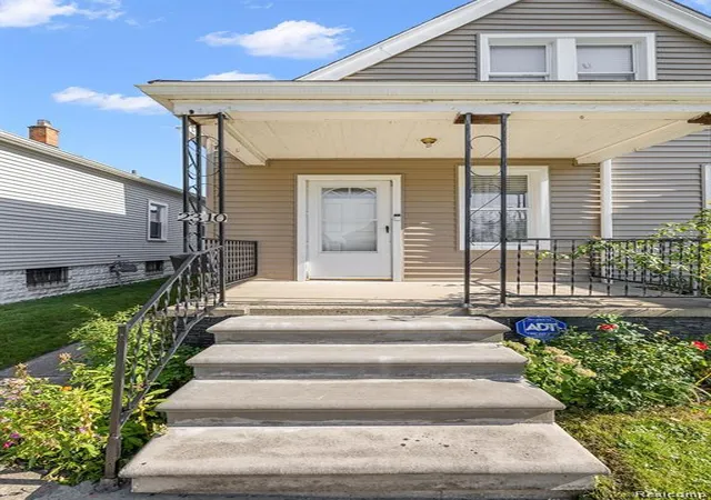 Homes for sale in Hamtramck, MI | 2310 Neibel St, Hamtramck, MI 48212 | MLS# 61004790