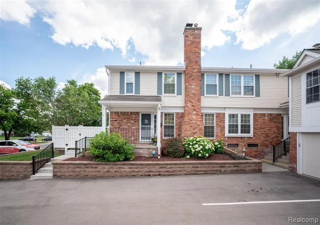 Homes for sale in Northville, MI | 42174 Roscommon St, Northville, MI 48167 | MLS# 61005645