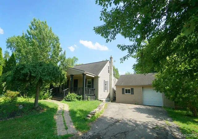 Homes for sale in Belleville, MI | 43981 S Interstate 94 Service Dr, Belleville, MI 48111 | MLS# 61007912