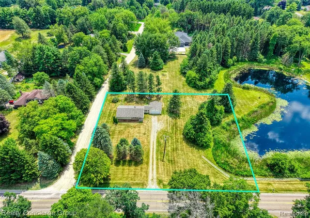 Photo 3 of Single family home for sale at 9648 Hyne Rd, Brighton, MI 48114 8740 | MLS# 61023488 | Listing updated on 2026-09-29