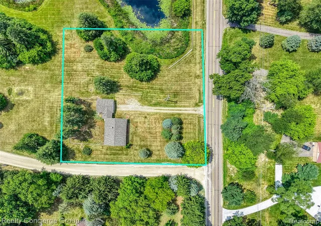 Photo 4 of Single family home for sale at 9648 Hyne Rd, Brighton, MI 48114 8740 | MLS# 61023488 | Listing updated on 2026-09-29