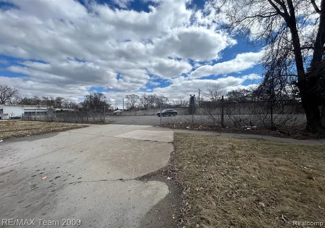 Homes for sale in Detroit, MI | 2400 S Schaefer Hwy, Detroit, MI 48217 | MLS# 60982091
