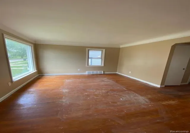 Photo 3 of Single family home for sale at 8852 Mettetal St, Detroit, MI 48228 2043 | MLS# 61002515 | Listing updated on 2026-08-26
