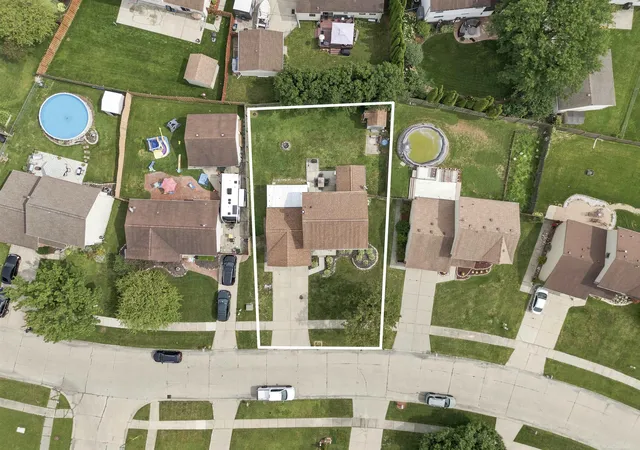 Photo 31 of Sale Pending at 28780 Bingham Dr, Chesterfield, MI 48047 | MLS# 50219557 | Listing updated on 2026-08-29