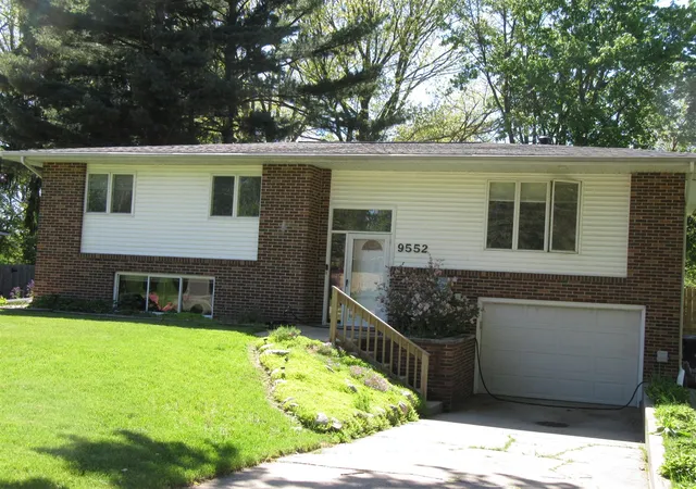 Homes for sale in Bridgman, MI | 9552 Pine St, Bridgman, MI 49106 | MLS# 70531367