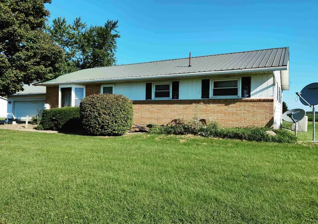 Photo 1 of Single family home for sale at 8044 E Weston Rd, Blissfield, MI 49228 | MLS# 50220340 | Listing updated on 2026-08-31