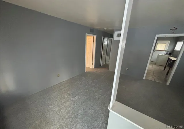 3rd image of 8577 Mark Twain St, Detroit, MI 48228 | MLS# 60998213