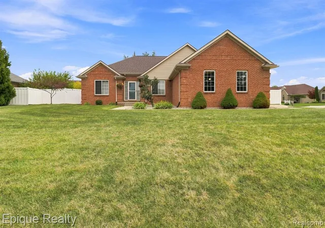 Photo 1 of Single family home for sale at 5208 Foxhill Ln, Monroe, MI 48161 4567 | MLS# 61025192 | Listing updated on 2026-08-28