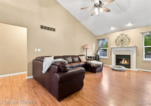 Photo 3 of Single family home for sale at 5208 Foxhill Ln, Monroe, MI 48161 4567 | MLS# 61025192 | Listing updated on 2026-08-28