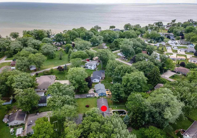 Homes for sale in Monroe, MI | 7701 Southmoor Dr, Monroe, MI 48161 | MLS# 50212105