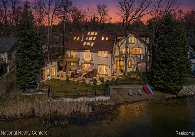 98th image of 1100 Clearwater Blvd, White Lake, MI 48386 3924 | MLS# 61022078