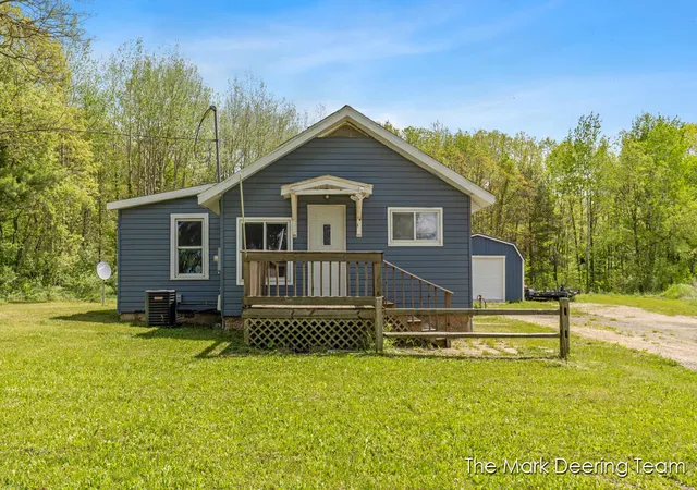 Homes for sale in Howard City, MI | 11612 Elm Ave, Howard City, MI 49329 | MLS# 70533597