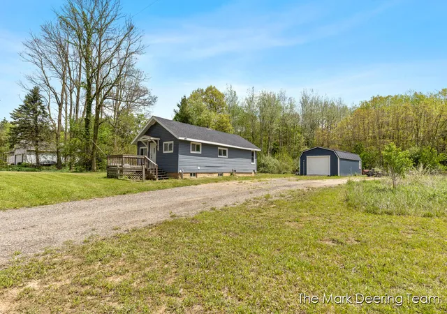 Homes for sale in Howard City, MI | 11612 Elm Ave, Howard City, MI 49329 | MLS# 70533597