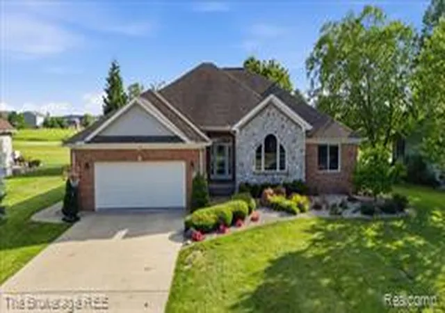 Homes for sale in Davison, MI | 9120 Woodridge Dr, Davison, MI 48423 | MLS# 61008914