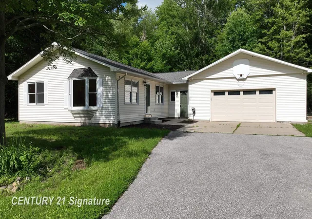 1st image of 10293 Carr Rd, Saint Charles, MI 48655 | MLS# 50199071