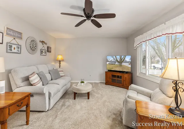 2nd image of 1308 Brookridge, Grand Rapids, MI 49508 | MLS# 70518306