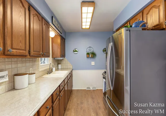 5th image of 1308 Brookridge, Grand Rapids, MI 49508 | MLS# 70518306