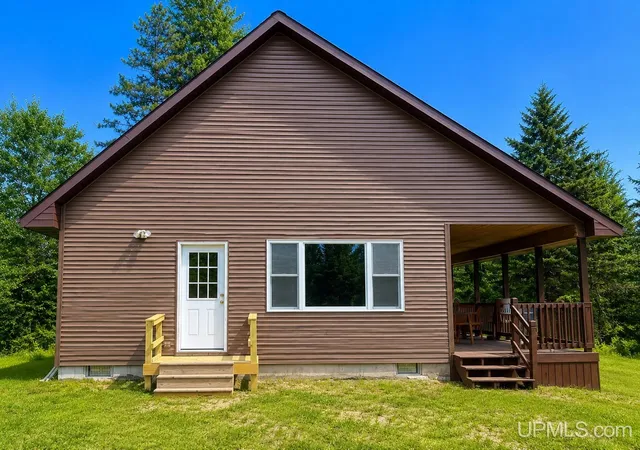 Photo 2 of Single family home for sale at 5738 N Simmons Rd, Hessel, MI 49745 | MLS# 50214003 | Listing updated on 2026-10-04