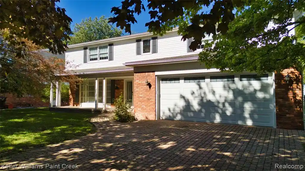 Photo 1 of Single family home for sale at 18921 Candlelight St, Roseville, MI 48066 1204 | MLS# 61041540 | Listing updated on 2026-10-27