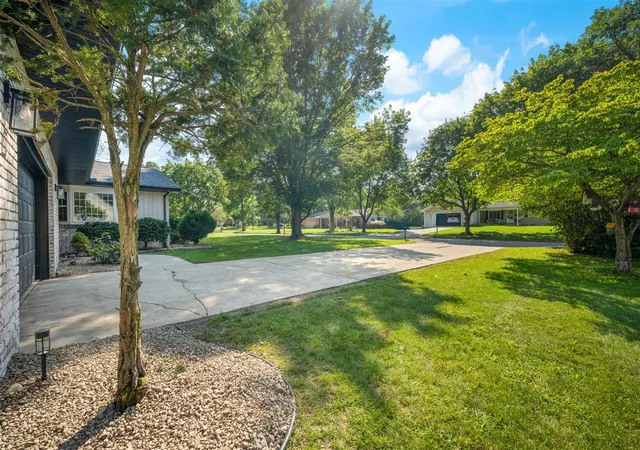 Photo 4 of Single family home for sale at 1016 Tomahawk Ln, Niles, MI 49120 | MLS# 70555333 | Listing updated on 2026-09-16