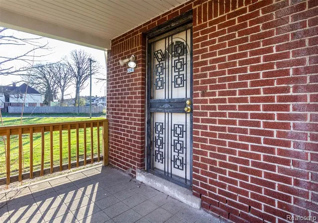 4th image of 2261 Lawrence St, Detroit, MI 48206 | MLS# 60983242