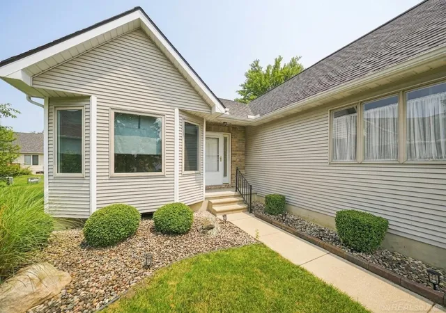 Photo 2 of Condo for sale at 9378 Rayna Dr, Davison, MI 48423 | MLS# 50219625 | Listing updated on 2026-09-11