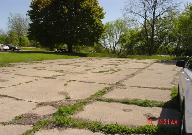 2nd image of 7243 S Westnedge Ave, Portage, MI 49002 | MLS# 70540329